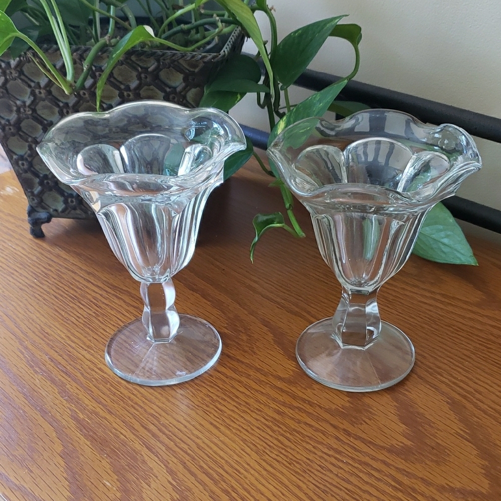 Vintage (2) Classic Clear Glass Dessert Compote Pair - Footed Sundae Cups